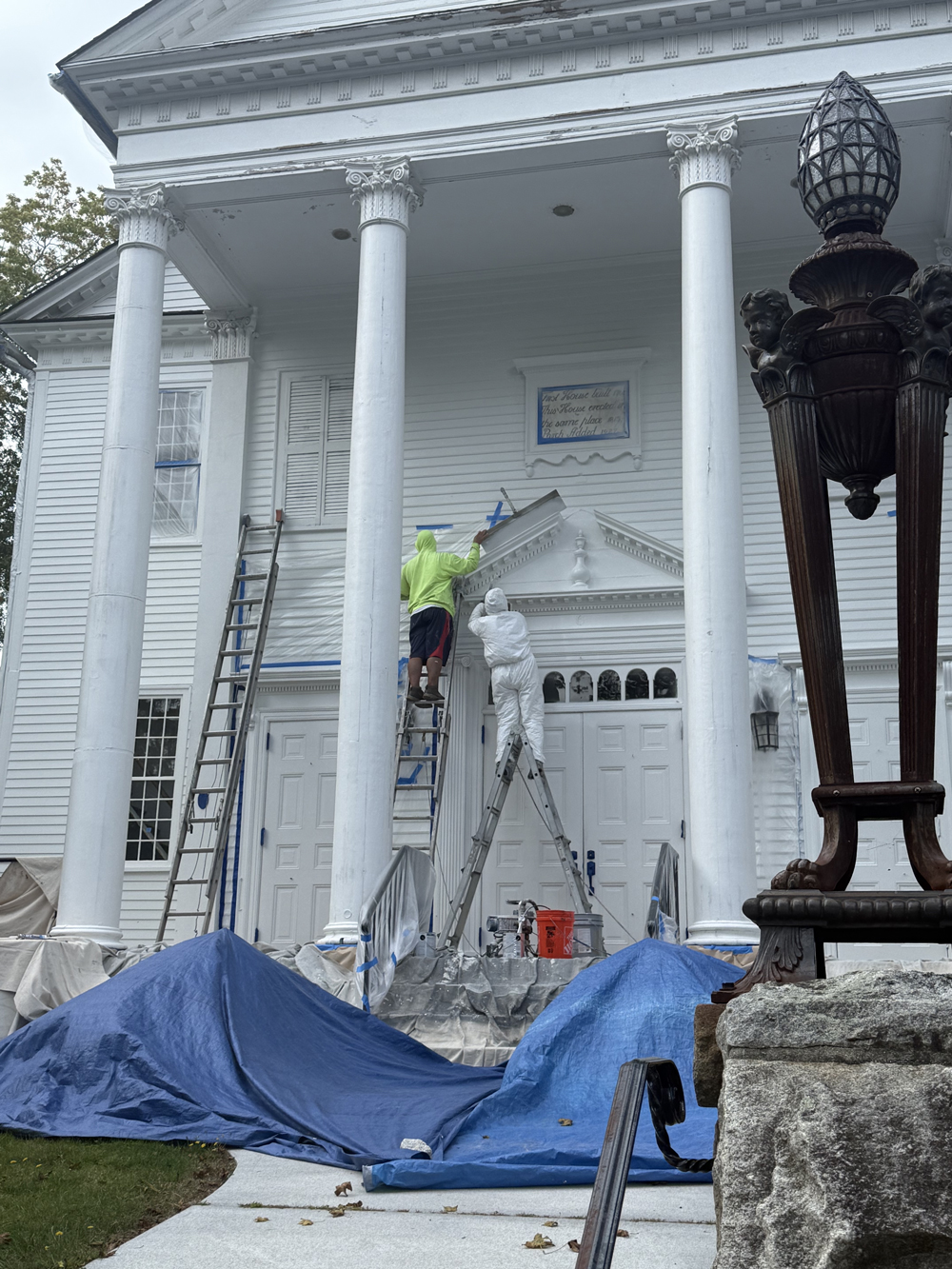Meeting House Gets a Wash and Brush Up