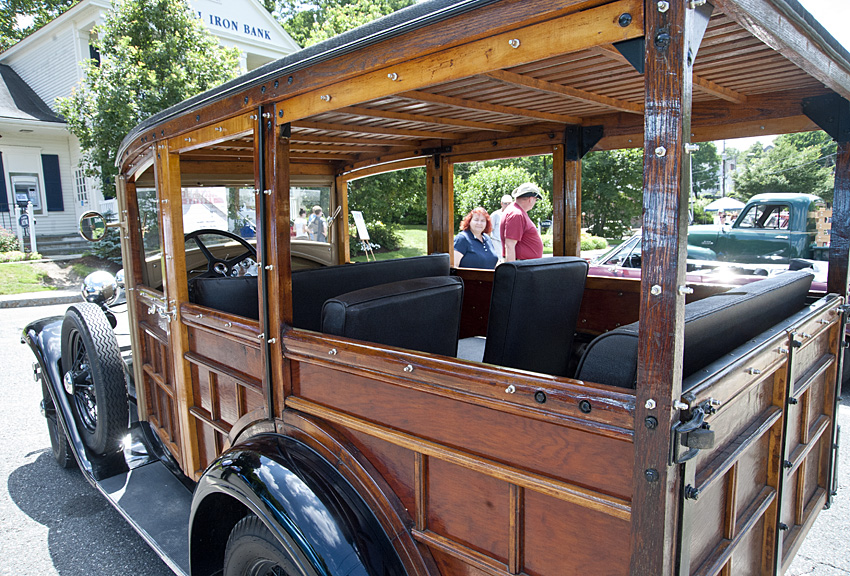 Vintage Car Show Returns