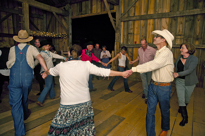 Library Associates Host a Barn Dance Fundraiser