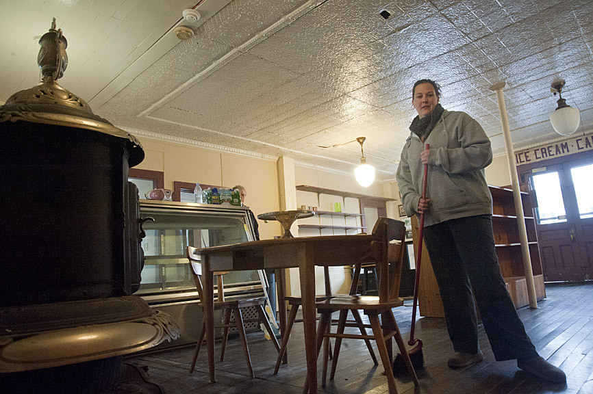 Colebrook Store to Reopen
