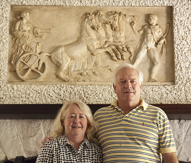 New Innkeepers at the Manor House