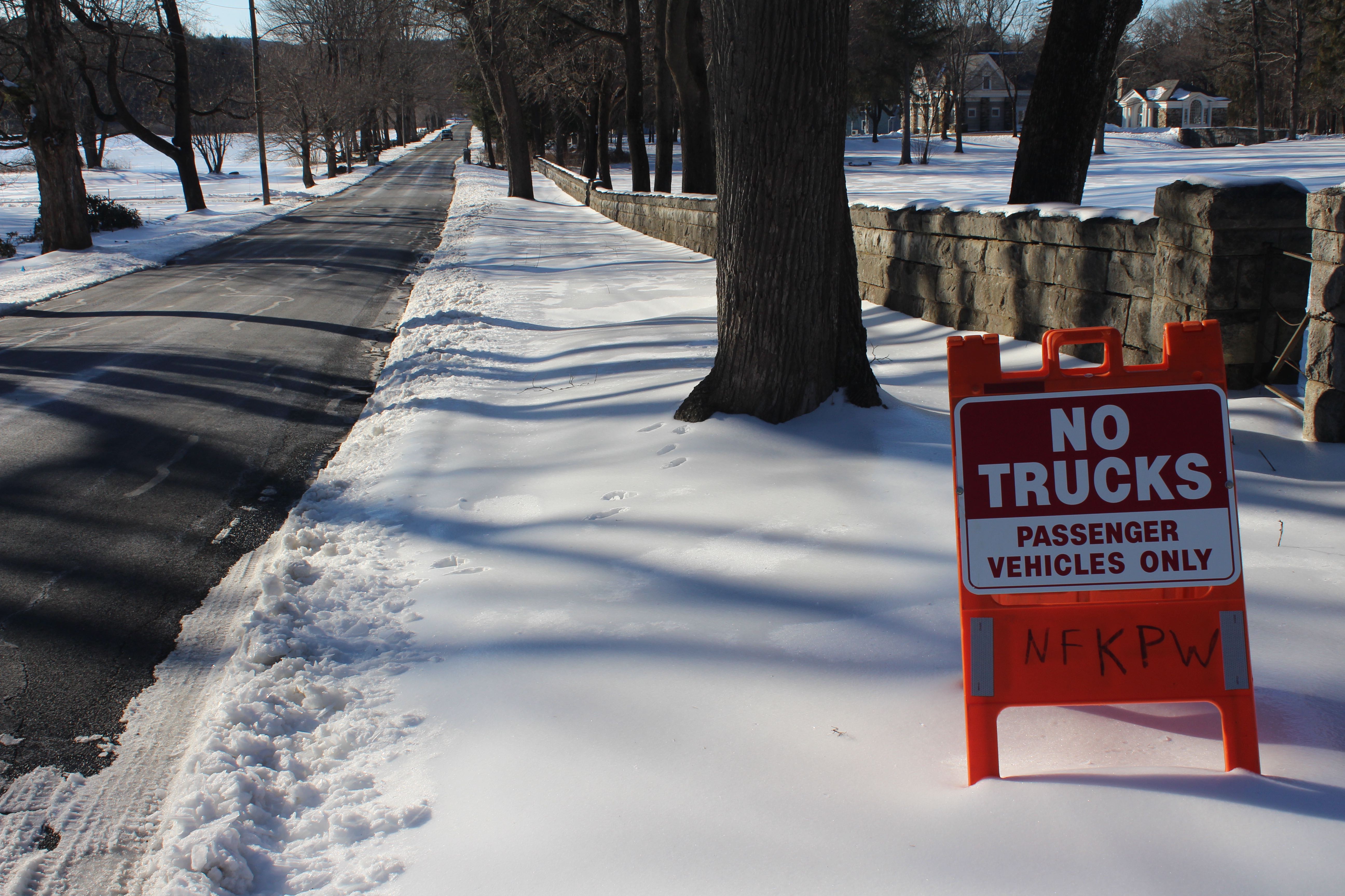 Truck Travel on Mountain Road Restricted