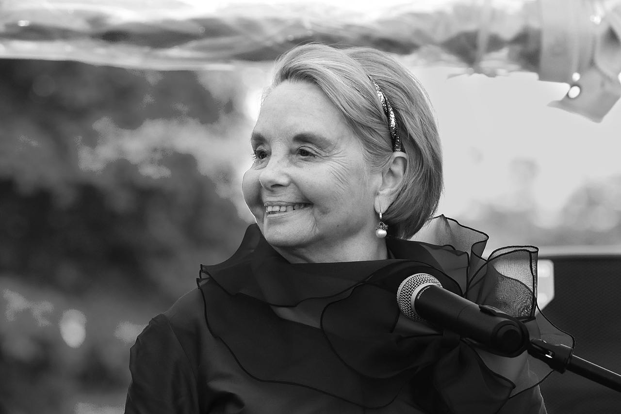 Mary Lou Cobb Retires as Head of The Cobb School Montessori in Simsbury