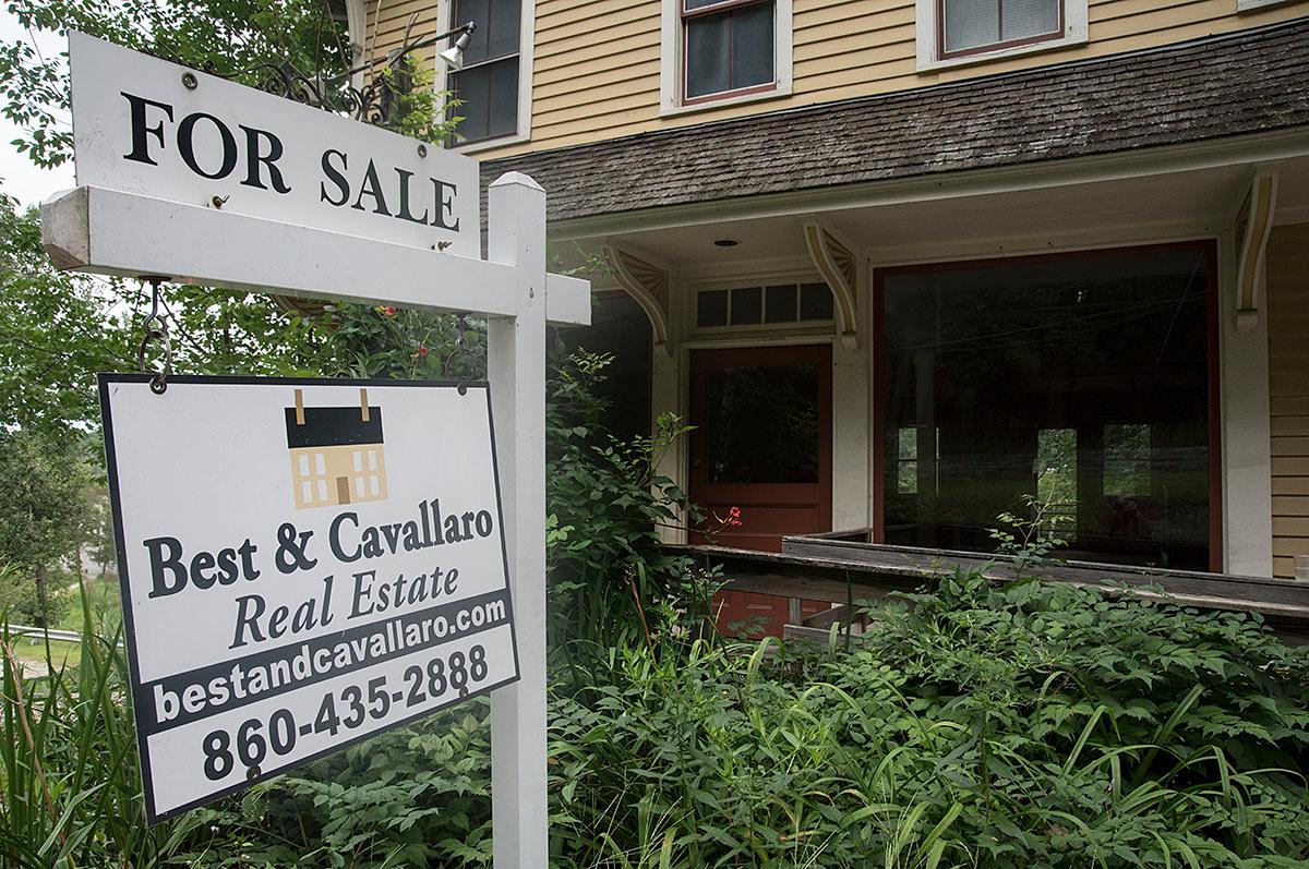 Home Love Closes Shop